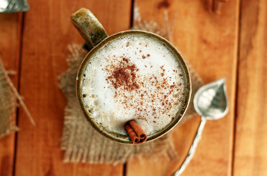 Vegan Gingerbread Tea Latte